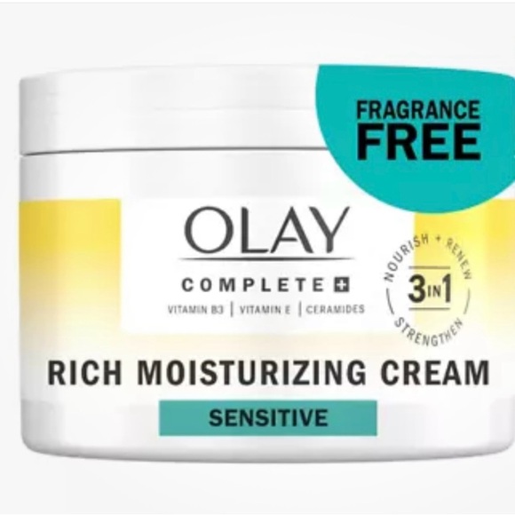 New Olay Complete 3 In 1 Moisturing Cream Fragrance Free 8.5 Oz - Picture 2 of 7